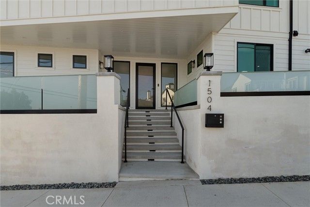 1504 Prospect Avenue, Hermosa Beach, CA 90254