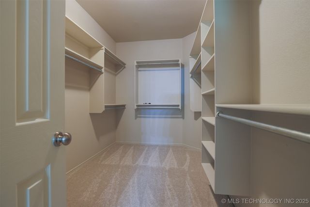 9041 E 117th Street S, Bixby, OK 74008