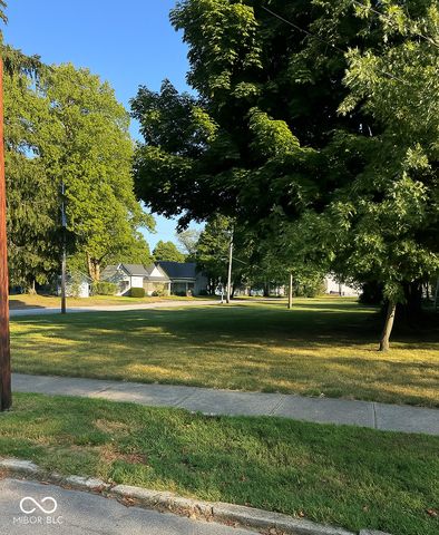 302 Douglas Street, Greenfield, IN 46140