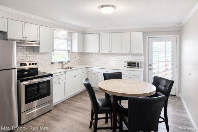 23330 Duprey Street, Macomb Township, MI 48042