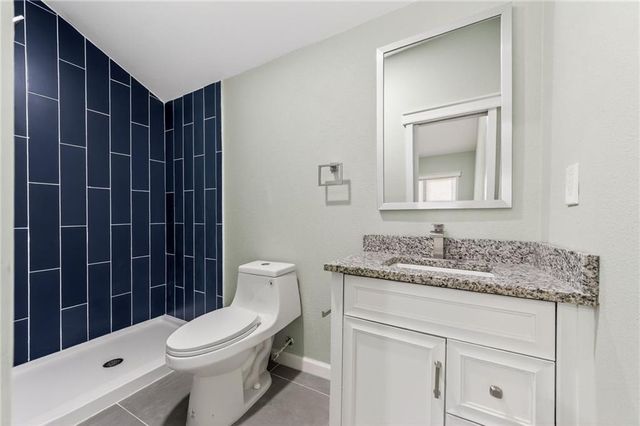 1402 SW Jefferson Street, Lee's Summit, MO 64081