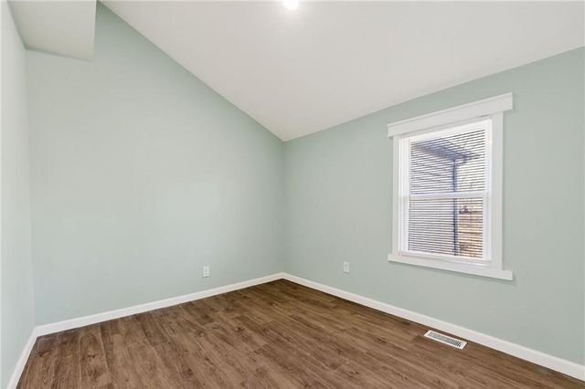 1402 SW Jefferson Street, Lee's Summit, MO 64081