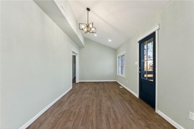 1402 SW Jefferson Street, Lee's Summit, MO 64081