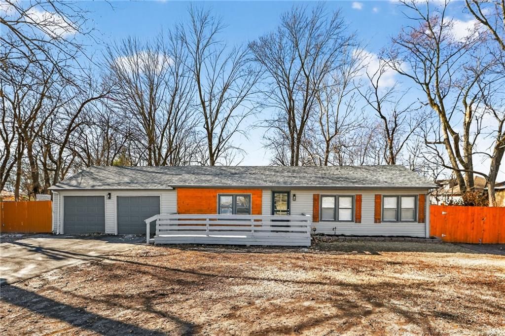 1402 SW Jefferson Street, Lee's Summit, MO 64081