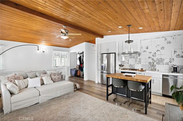 2609 Victoria Drive, Laguna Beach, CA 92651