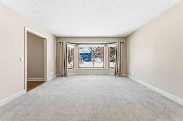 3415 Rosewood Lane N, Plymouth, MN 55441