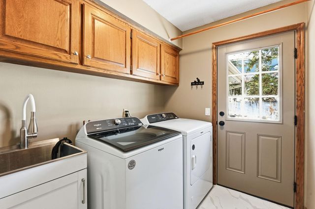 3415 Rosewood Lane N, Plymouth, MN 55441