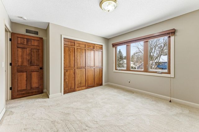 3415 Rosewood Lane N, Plymouth, MN 55441