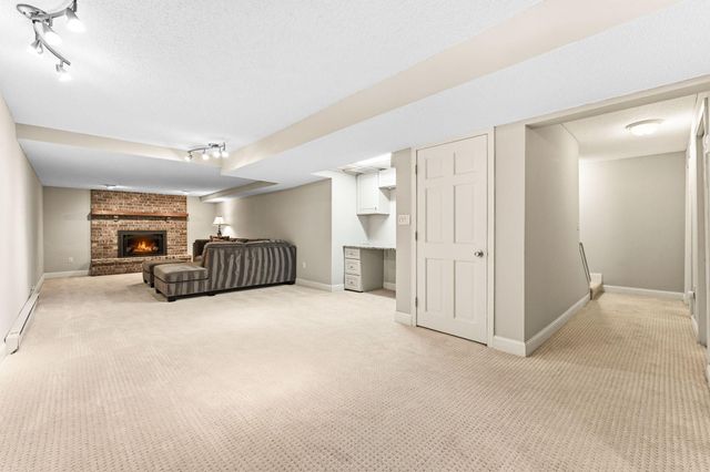 3415 Rosewood Lane N, Plymouth, MN 55441