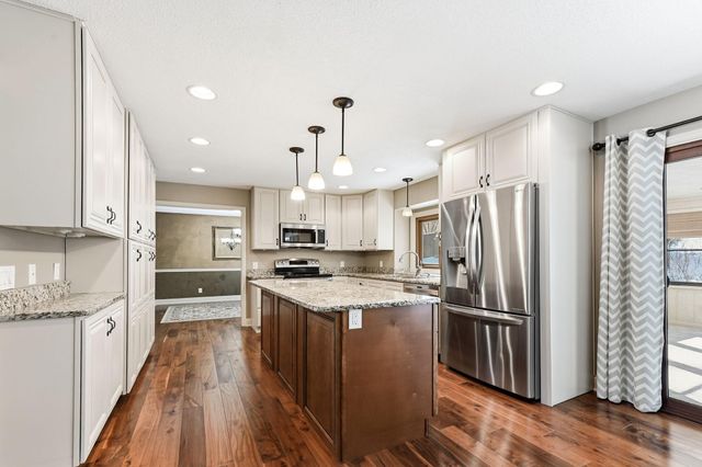 3415 Rosewood Lane N, Plymouth, MN 55441