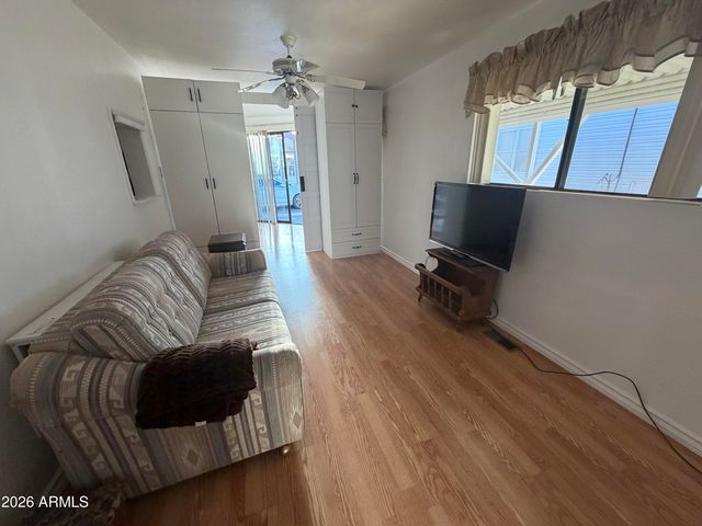 1147 S SIOUX Drive, Apache Junction, AZ 85119