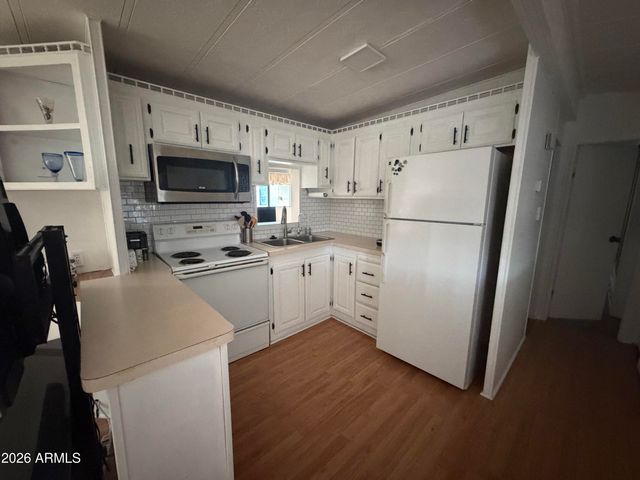 1147 S SIOUX Drive, Apache Junction, AZ 85119