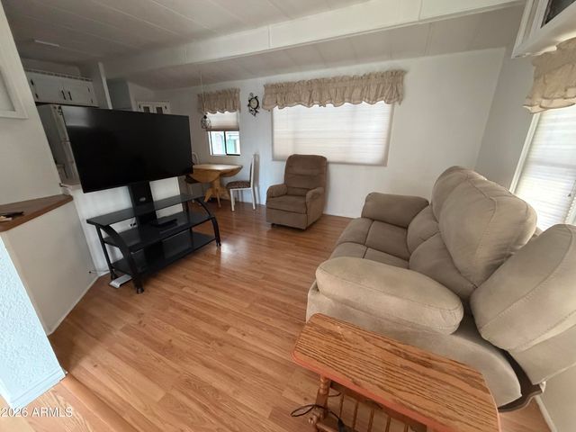 1147 S SIOUX Drive, Apache Junction, AZ 85119