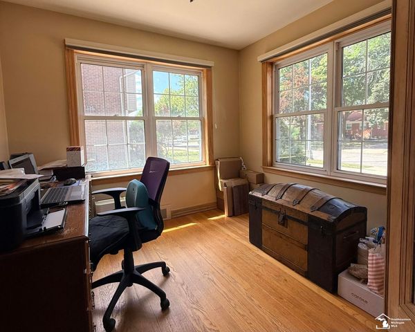 2681 Lenox Street, Trenton, MI 48183