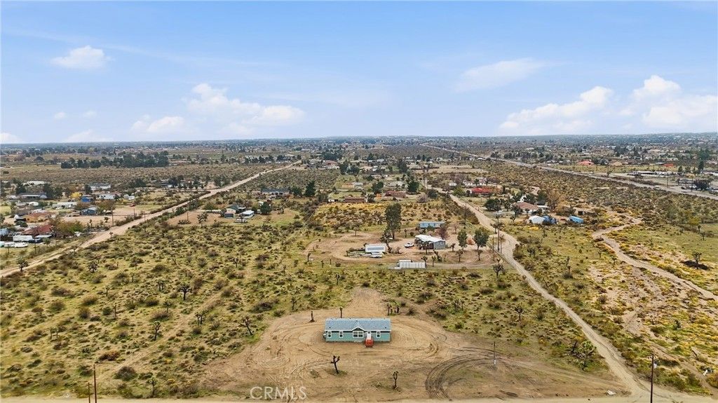 Image 29 of property listing at 4237 Del Rosa Road, Phelan, CA 92371