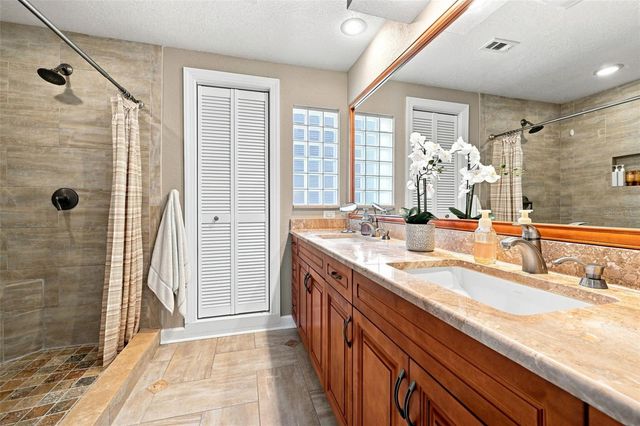2800 HAVERHILL DRIVE, Clearwater, FL 33761