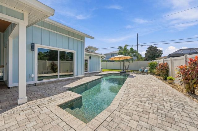 2800 HAVERHILL DRIVE, Clearwater, FL 33761