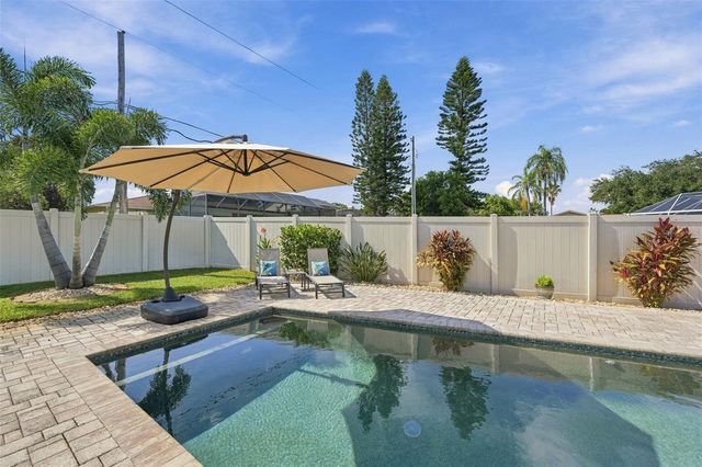 2800 HAVERHILL DRIVE, Clearwater, FL 33761