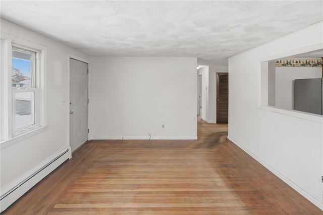 60 Duncan Road, Warwick, RI 02886