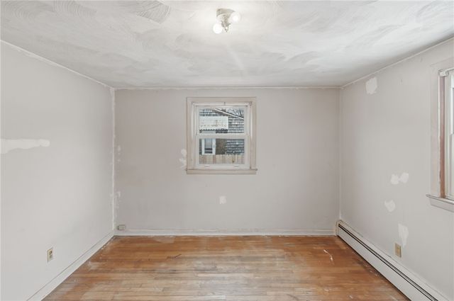 60 Duncan Road, Warwick, RI 02886