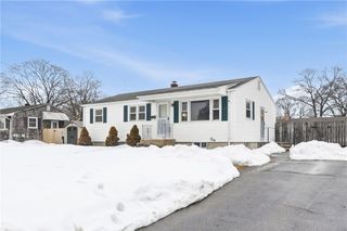 60 Duncan Road, Warwick, RI 02886