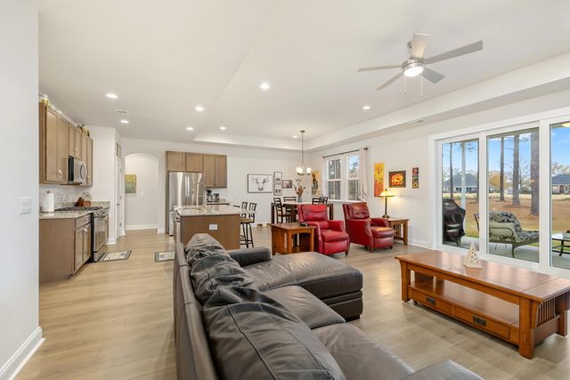 409 Pine Lake Court, Manning, SC 29102