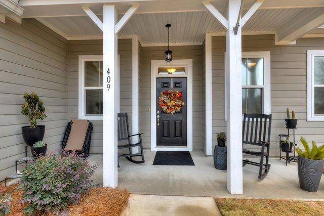 409 Pine Lake Court, Manning, SC 29102