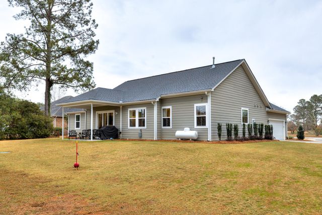 409 Pine Lake Court, Manning, SC 29102