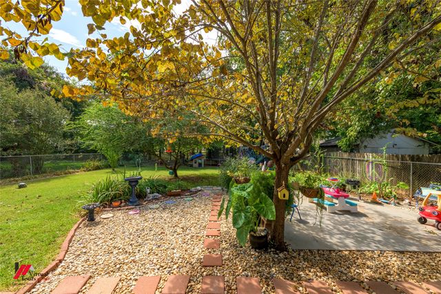 2524 Broadway Drive, Bossier City, LA 71111