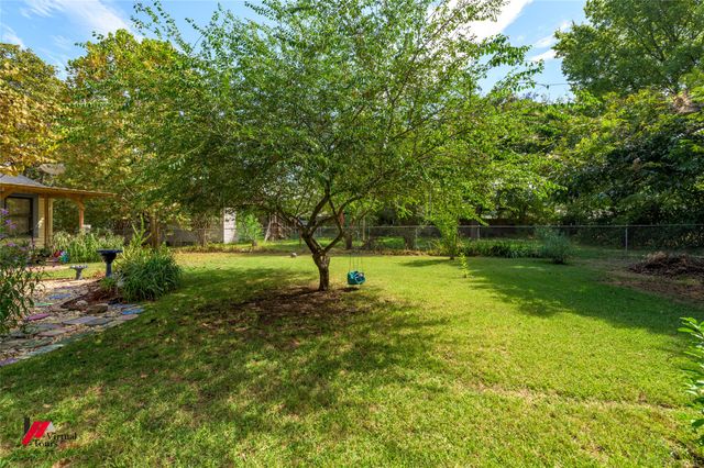 2524 Broadway Drive, Bossier City, LA 71111