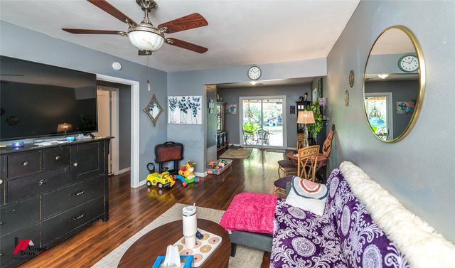 2524 Broadway Drive, Bossier City, LA 71111