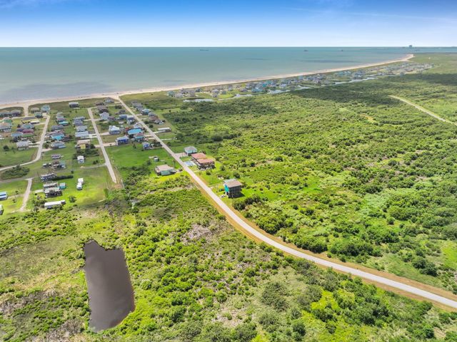 937 Magnolia, Crystal Beach, TX 77650