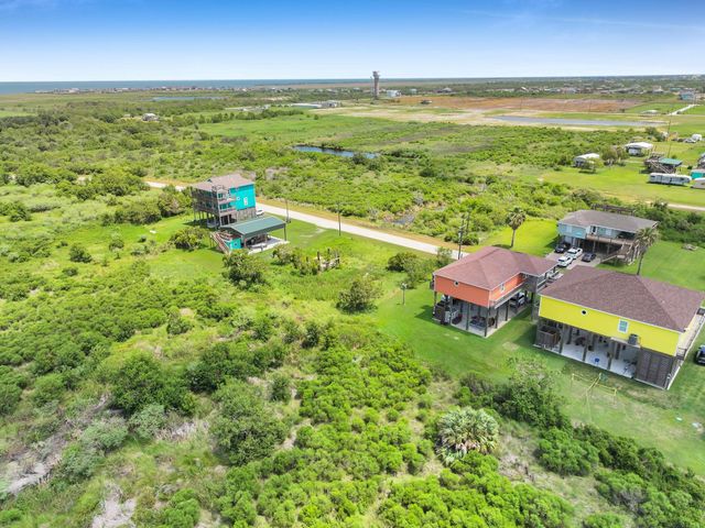 937 Magnolia, Crystal Beach, TX 77650