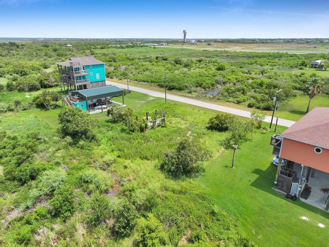 937 Magnolia, Crystal Beach, TX 77650