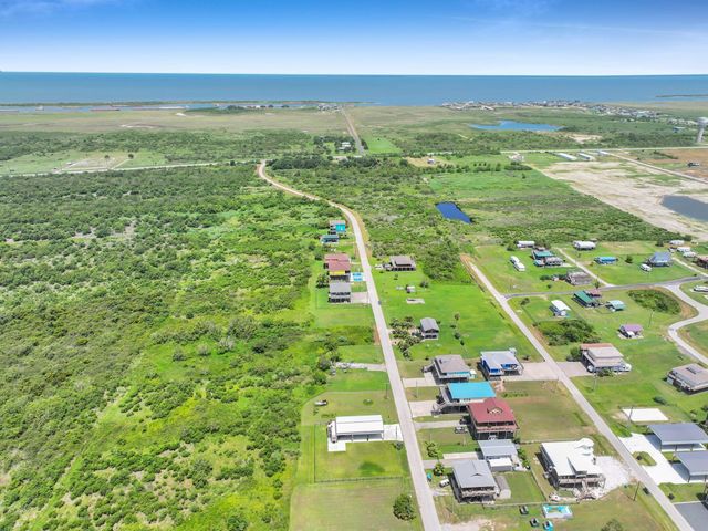 937 Magnolia, Crystal Beach, TX 77650
