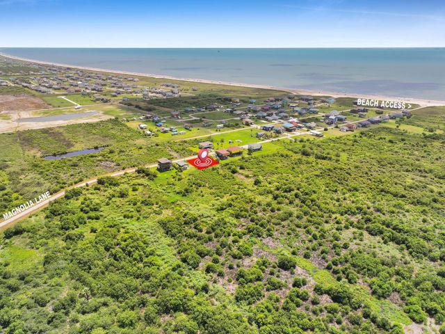 937 Magnolia, Crystal Beach, TX 77650