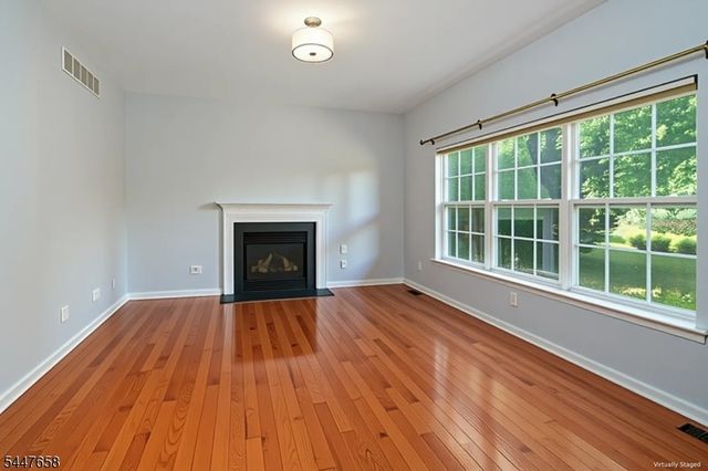 2 Pickering Cir, Montgomery Twp., NJ 08540