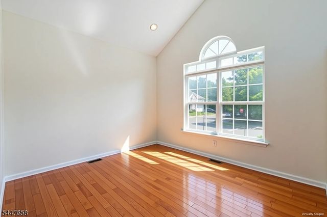2 Pickering Cir, Montgomery Twp., NJ 08540