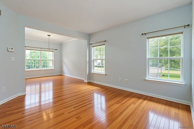 2 Pickering Cir, Montgomery Twp., NJ 08540