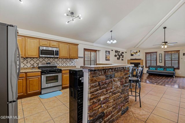 13301 CANDACE Lane, Horizon City, TX 79928