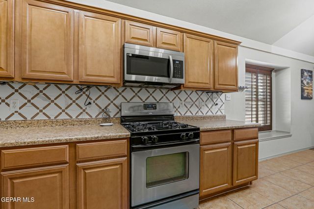 13301 CANDACE Lane, Horizon City, TX 79928
