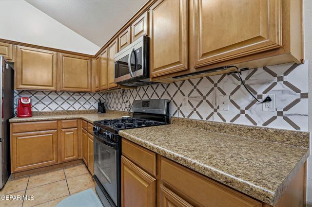 13301 CANDACE Lane, Horizon City, TX 79928