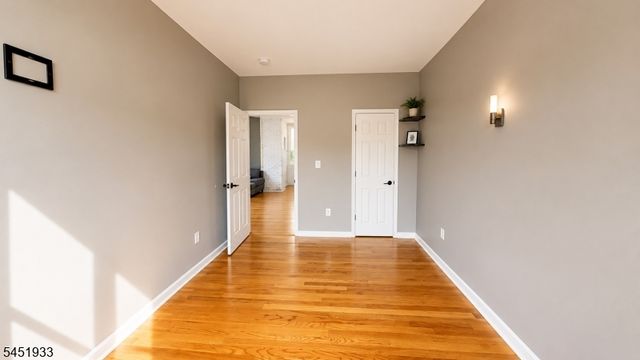 305 Cator Ave 1D, Jersey City, NJ 07305