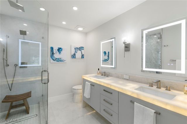 7731 Jewel LN 203, Naples, FL 34109