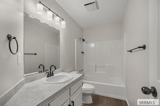 262 Brookside Drive, Idaho Falls, ID 83404