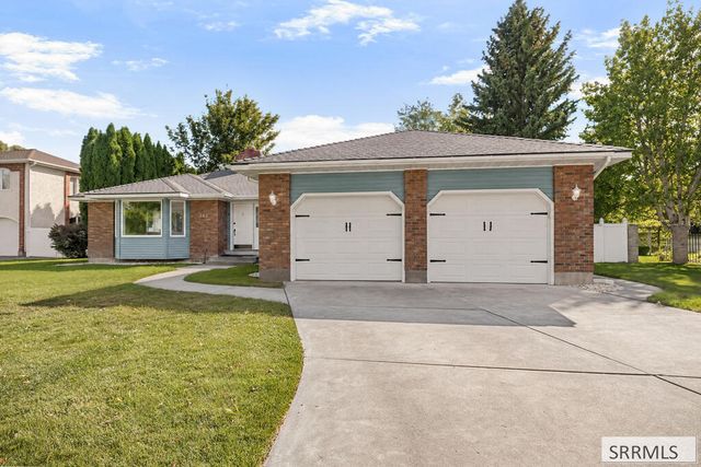 262 Brookside Drive, Idaho Falls, ID 83404