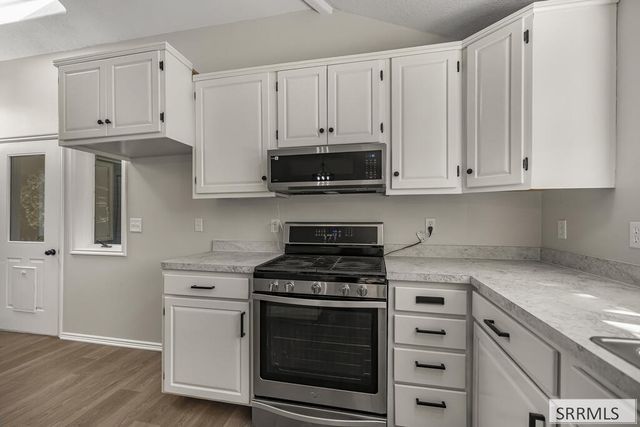 262 Brookside Drive, Idaho Falls, ID 83404