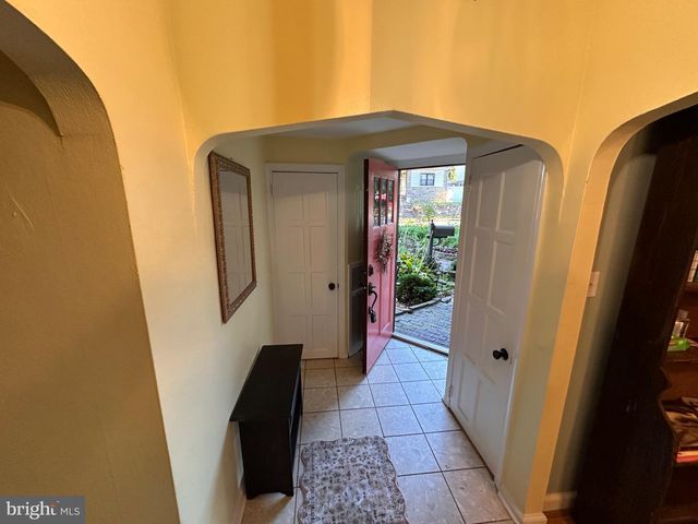 612 BEVERLY BLVD, Upper Darby, PA 19082