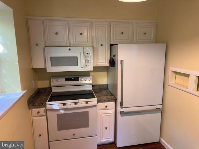 612 BEVERLY BLVD, Upper Darby, PA 19082