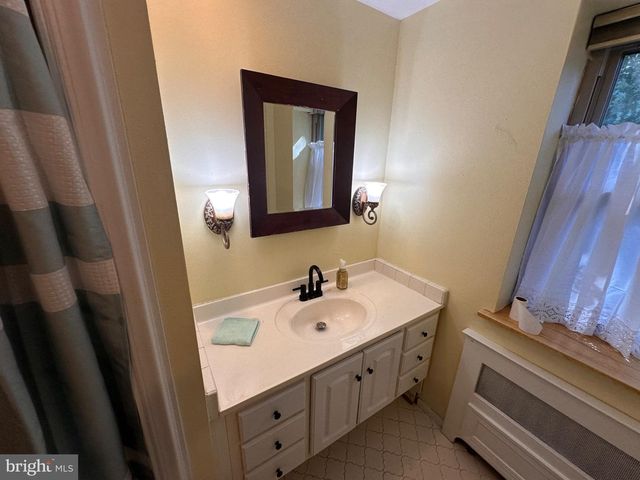 612 BEVERLY BLVD, Upper Darby, PA 19082
